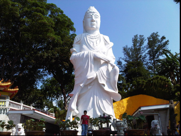 Patung Dewi Kwan Im (Kwan Im Temple)